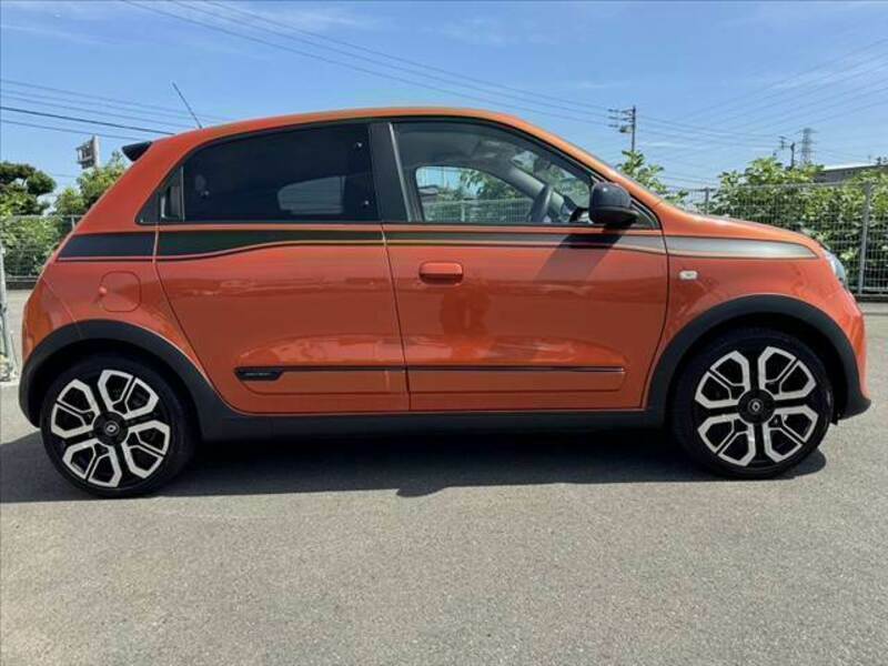 TWINGO