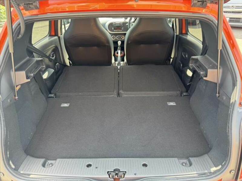 TWINGO
