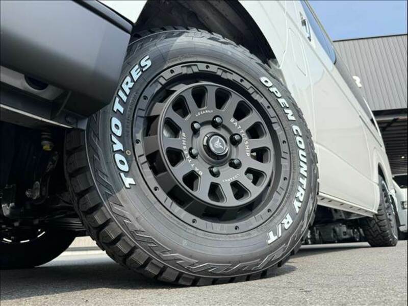 HIACE VAN