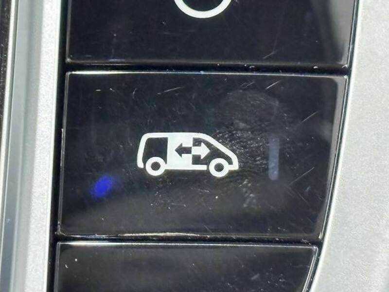 V-CLASS