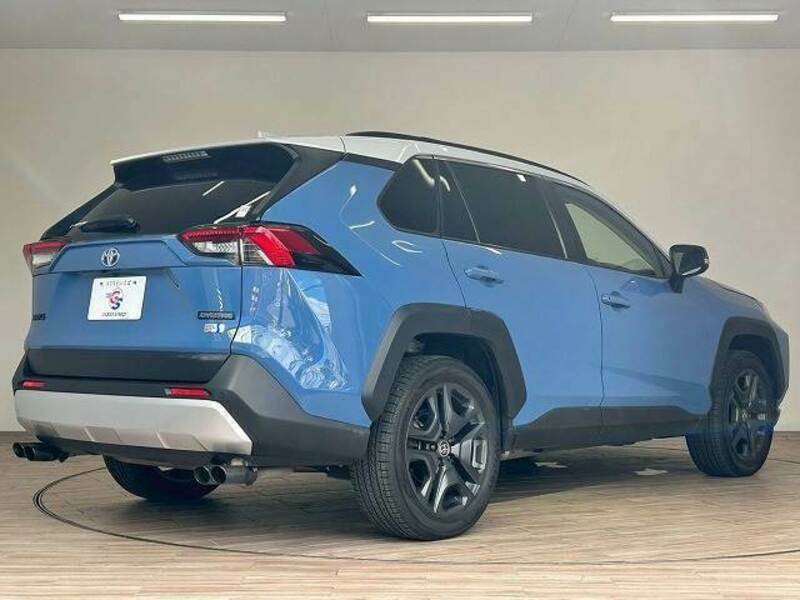 RAV4