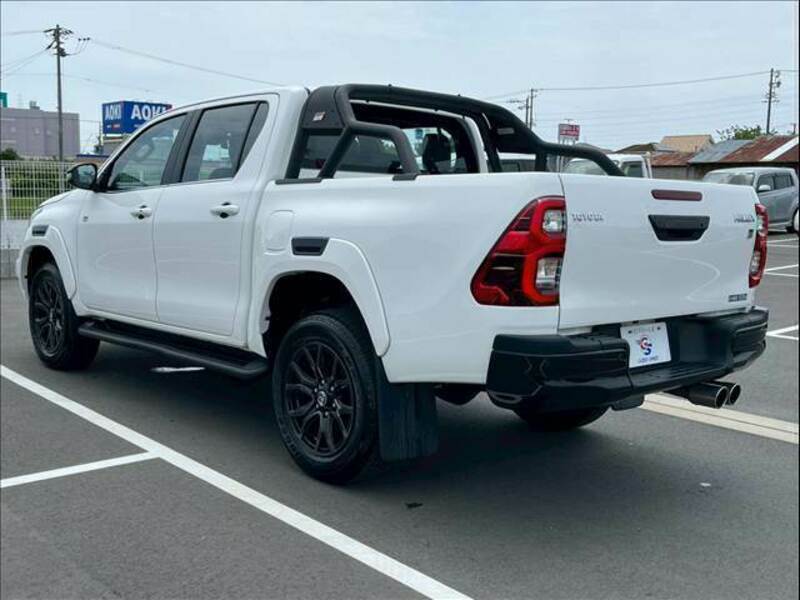 HILUX