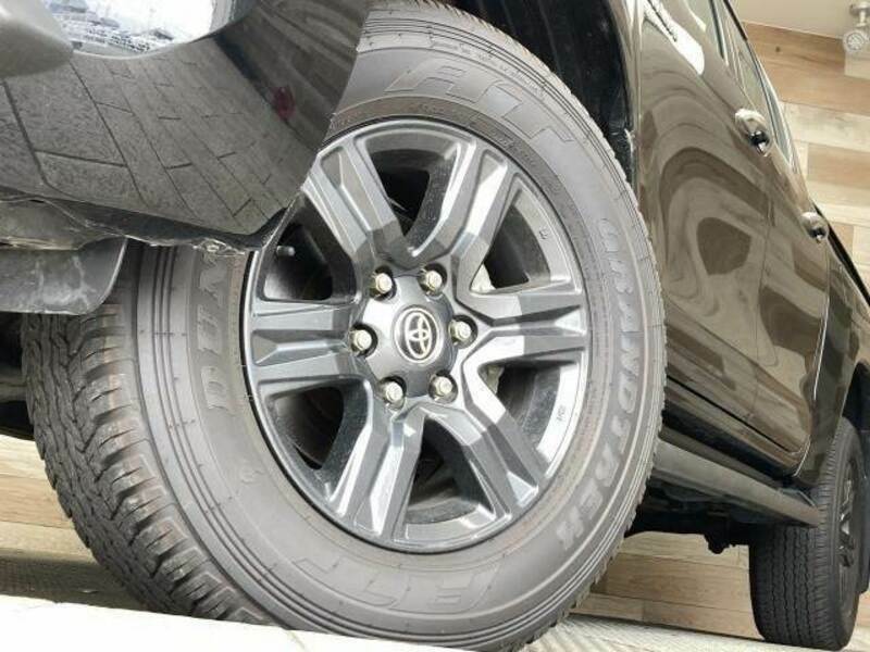 HILUX