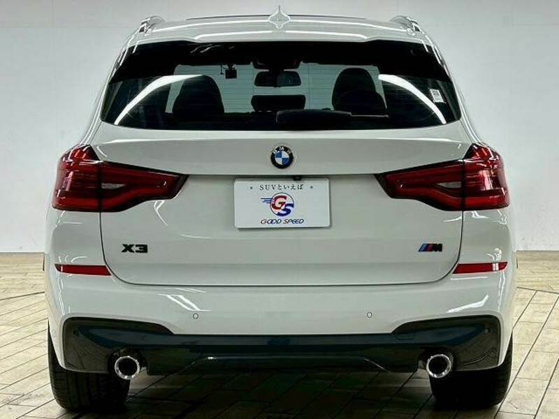 X3