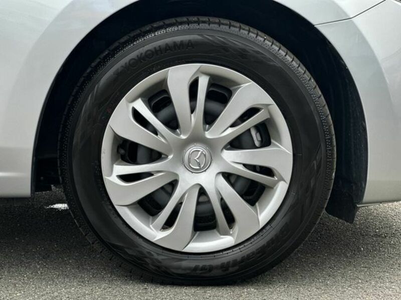 MAZDA2