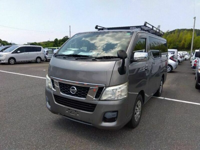 NV350 CARAVAN-0