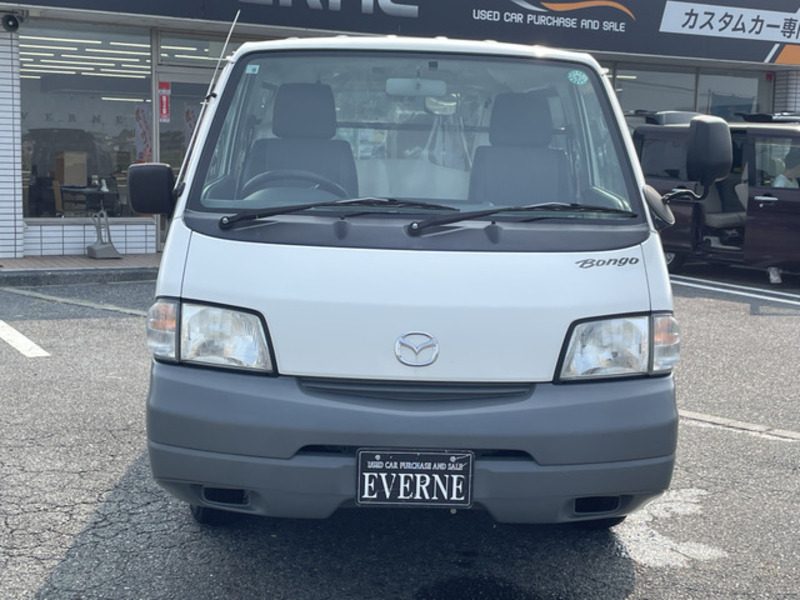 BONGO VAN