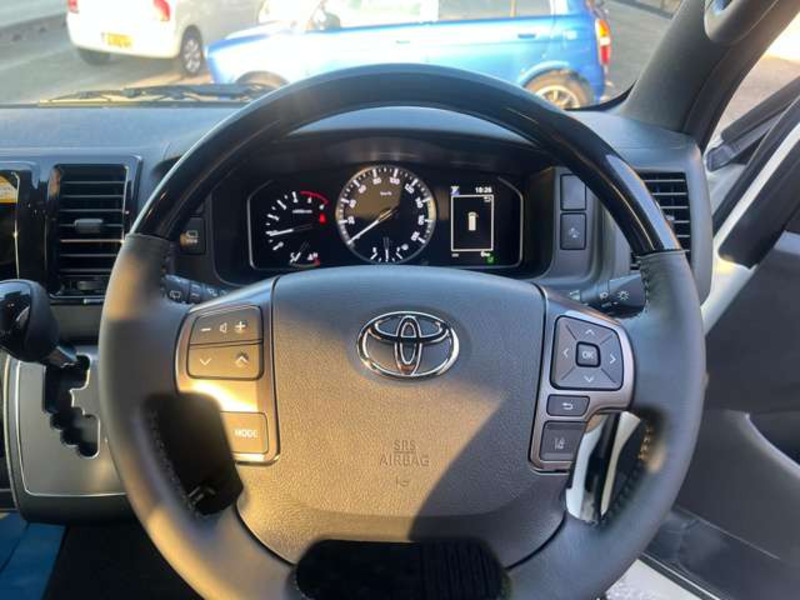 HIACE VAN