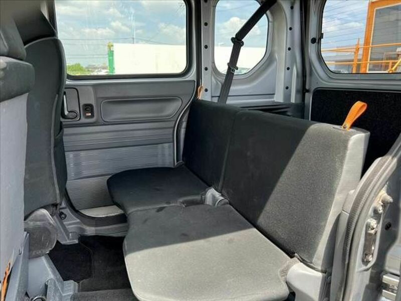 N-VAN