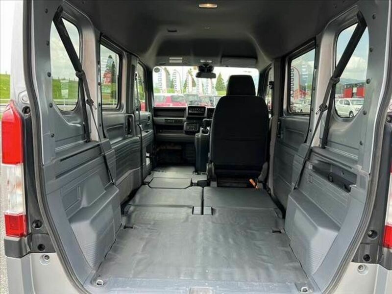 N-VAN