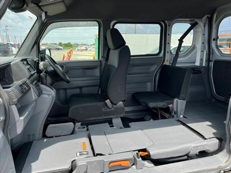 N-VAN