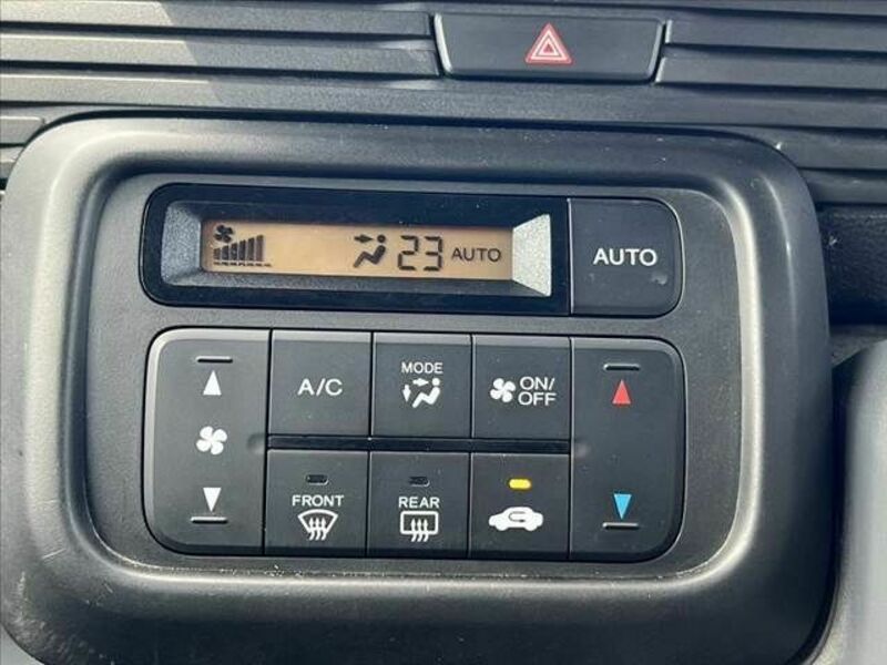 N-VAN