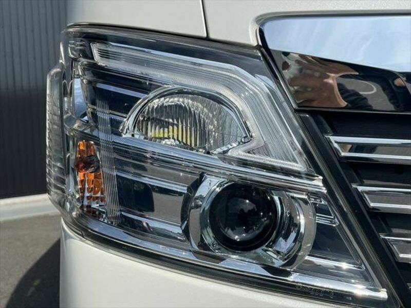 NV350 CARAVAN