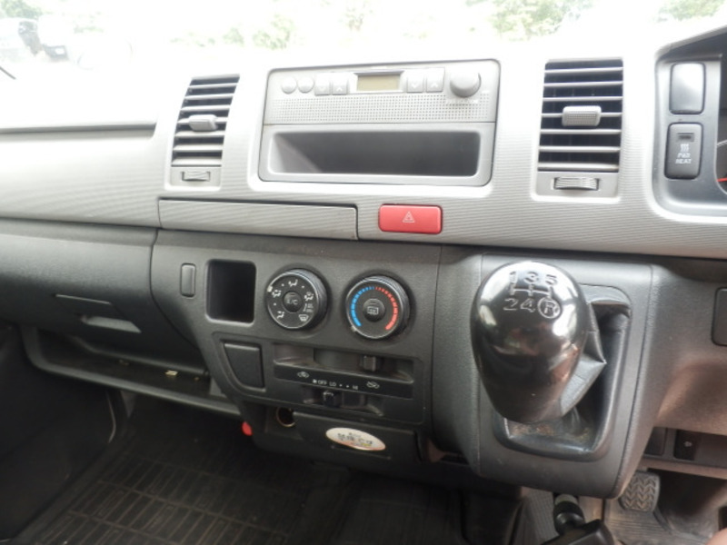 HIACE VAN