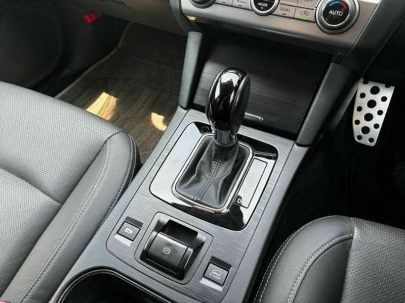 LEGACY OUTBACK