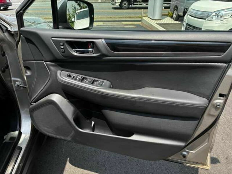 LEGACY OUTBACK
