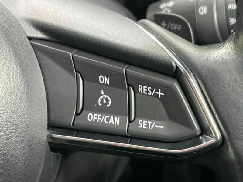 MAZDA2