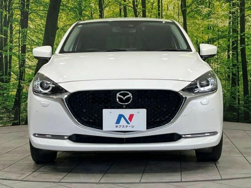 MAZDA2