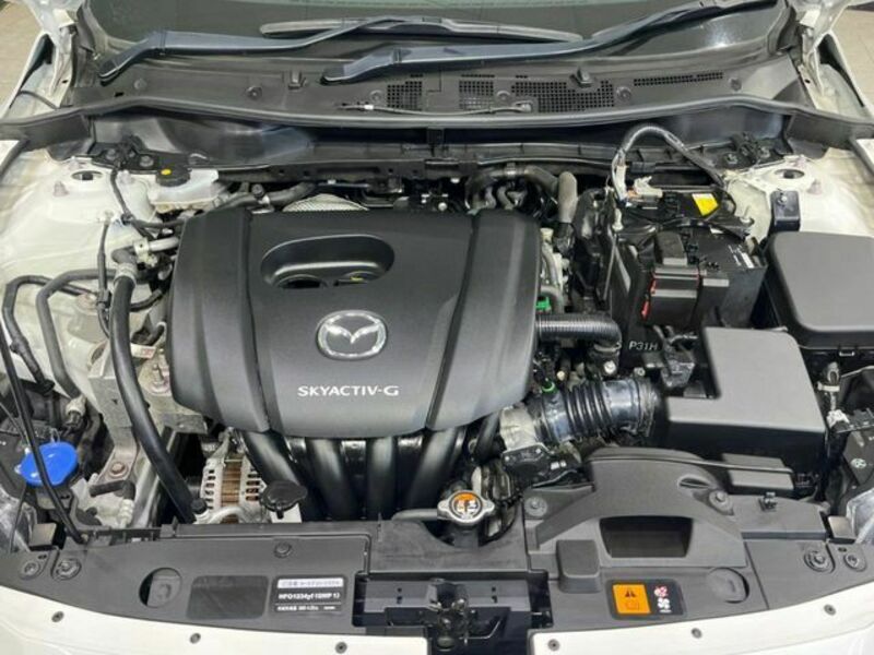 MAZDA2