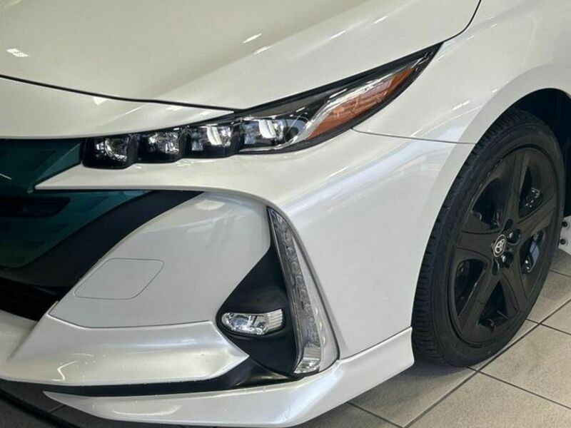 PRIUS PHV