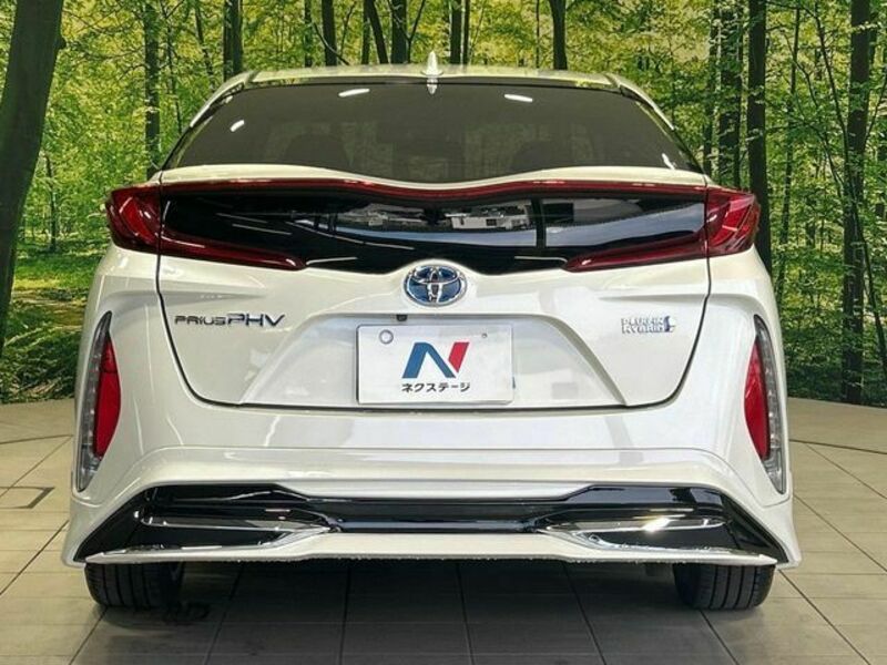 PRIUS PHV