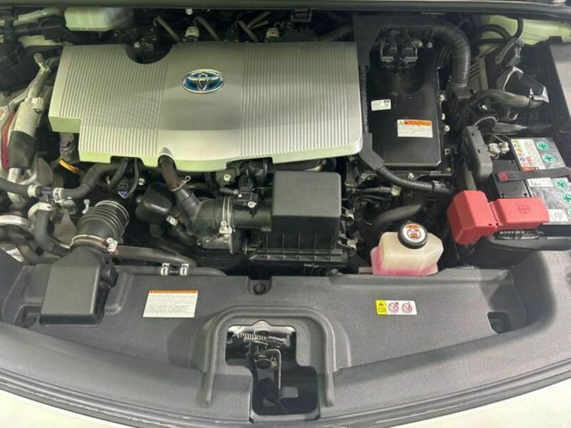 PRIUS PHV