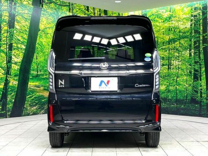N BOX CUSTOM