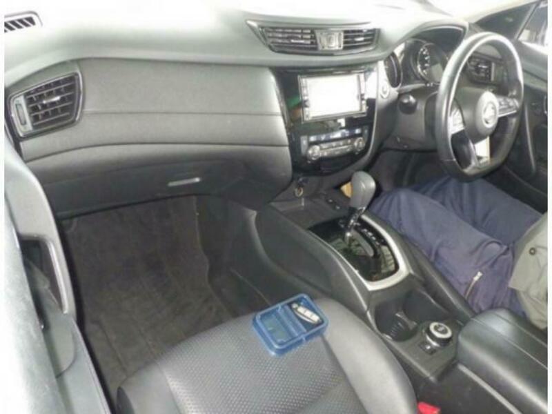 X-TRAIL