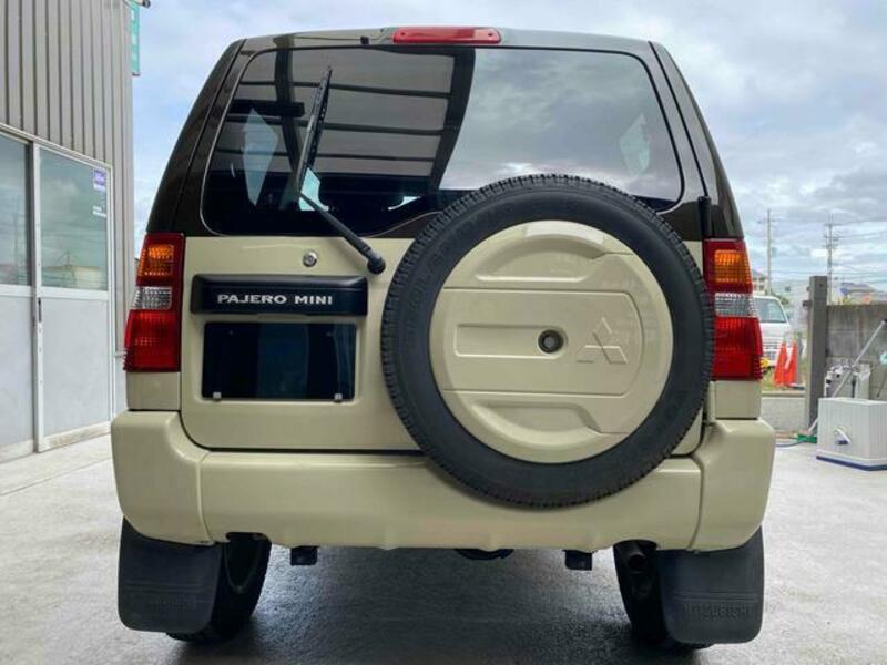 PAJERO MINI