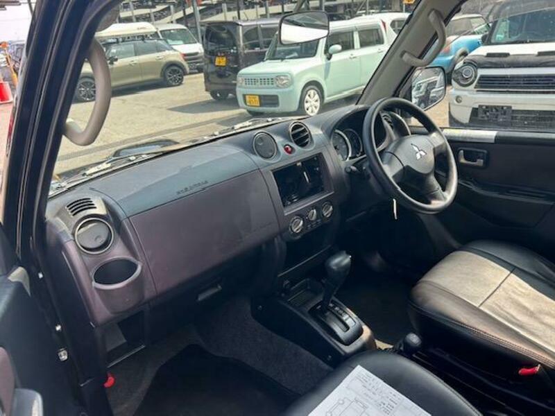 PAJERO MINI