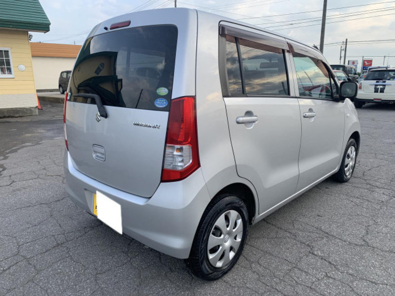 WAGON R