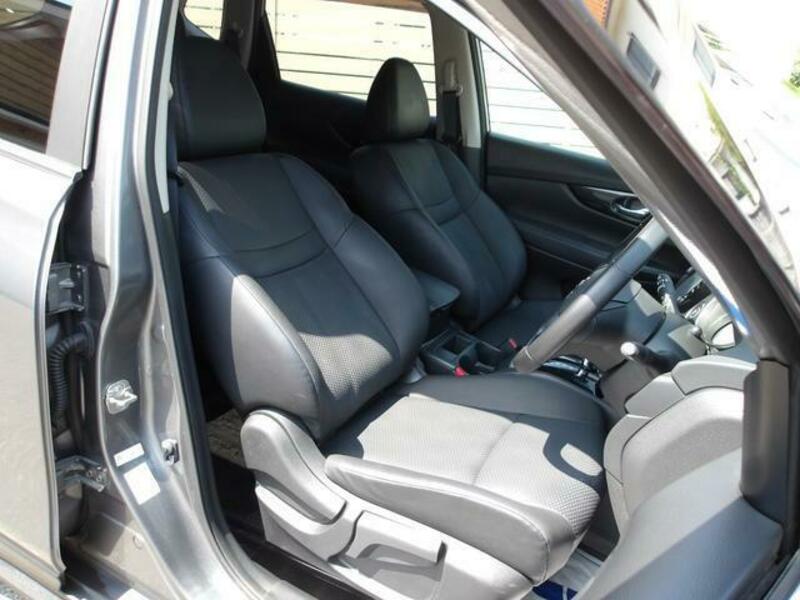 X-TRAIL