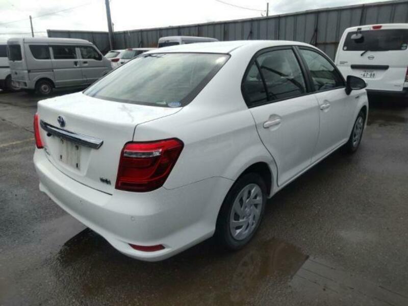COROLLA AXIO
