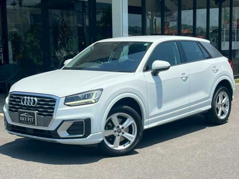 AUDI Q2