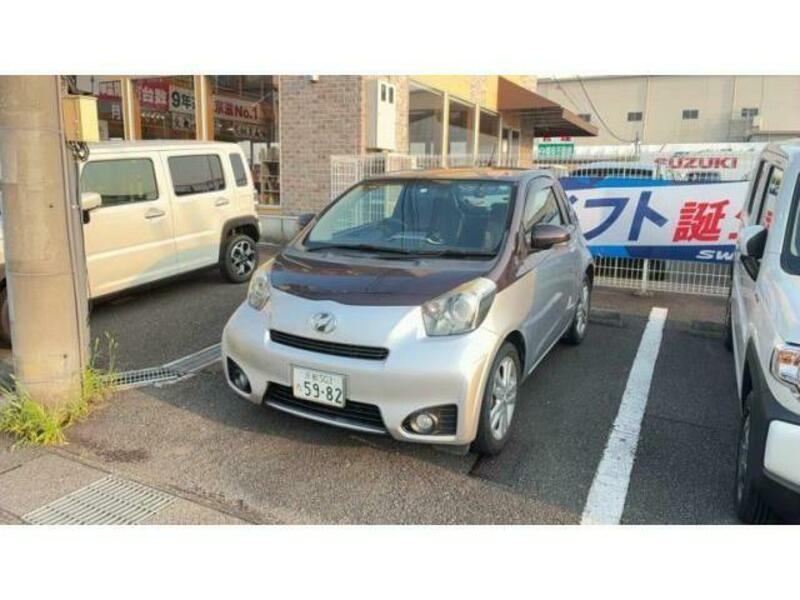 TOYOTA IQ
