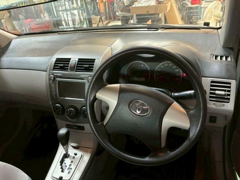 COROLLA AXIO