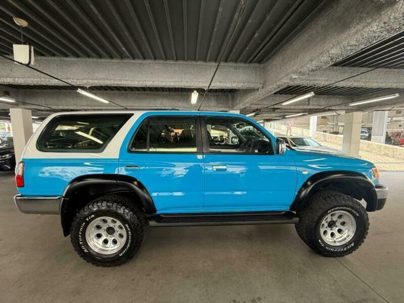 HILUX SURF
