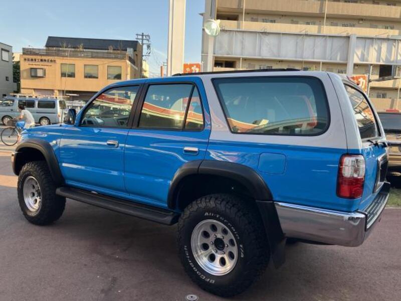 HILUX SURF
