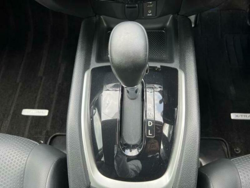 X-TRAIL