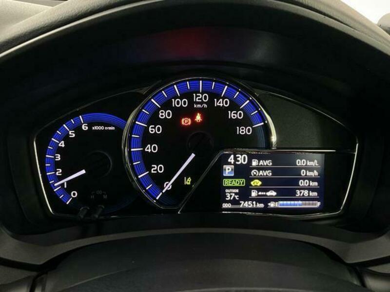 COROLLA AXIO