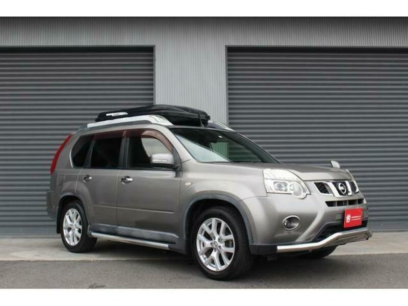 X-TRAIL