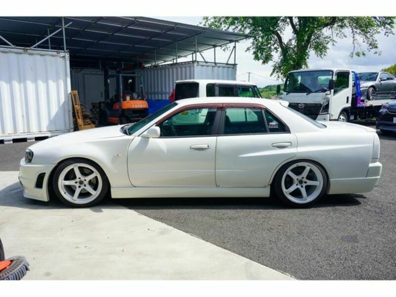 SKYLINE