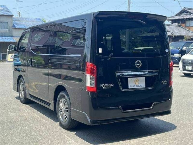 NV350 CARAVAN