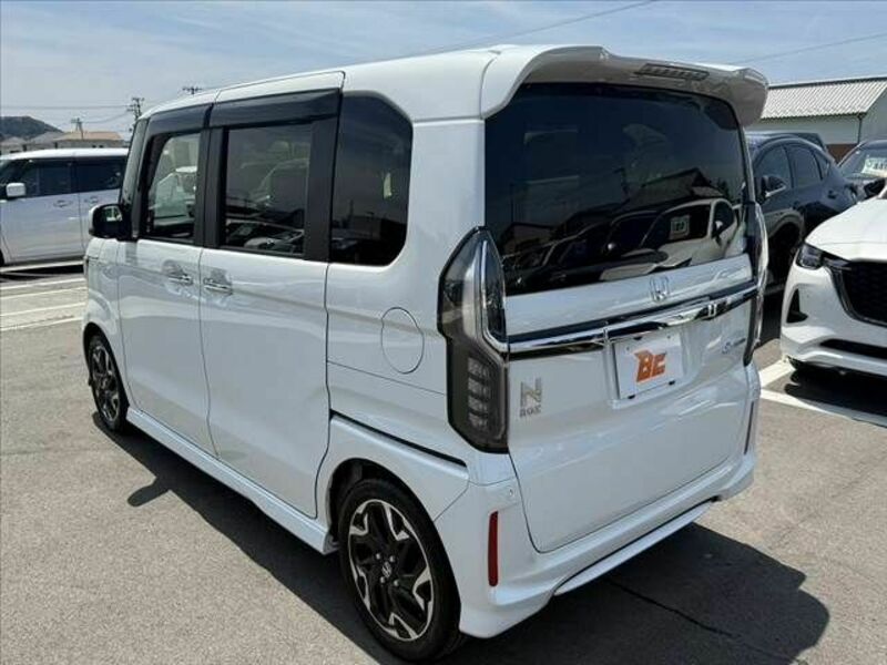 N BOX CUSTOM