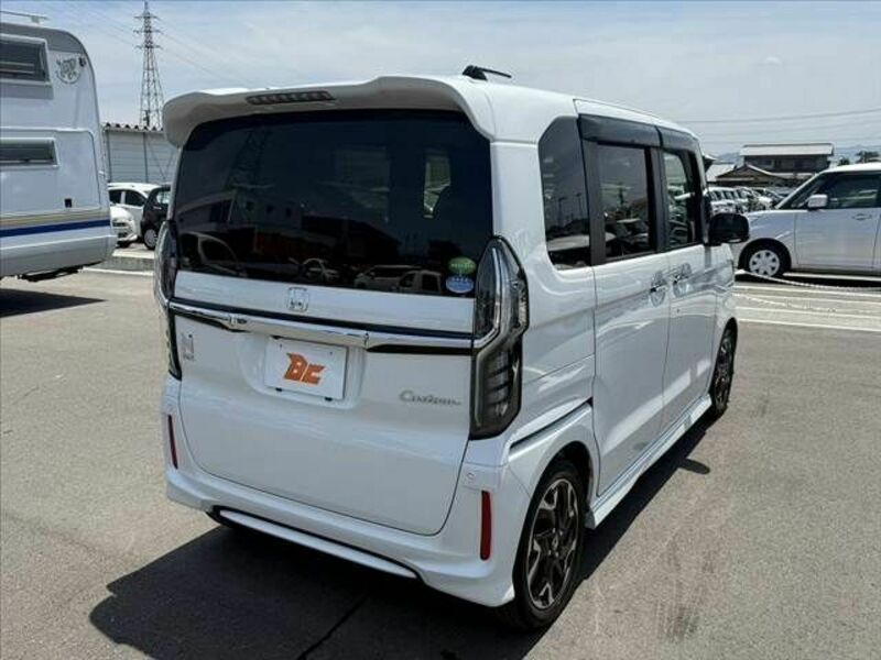 N BOX CUSTOM