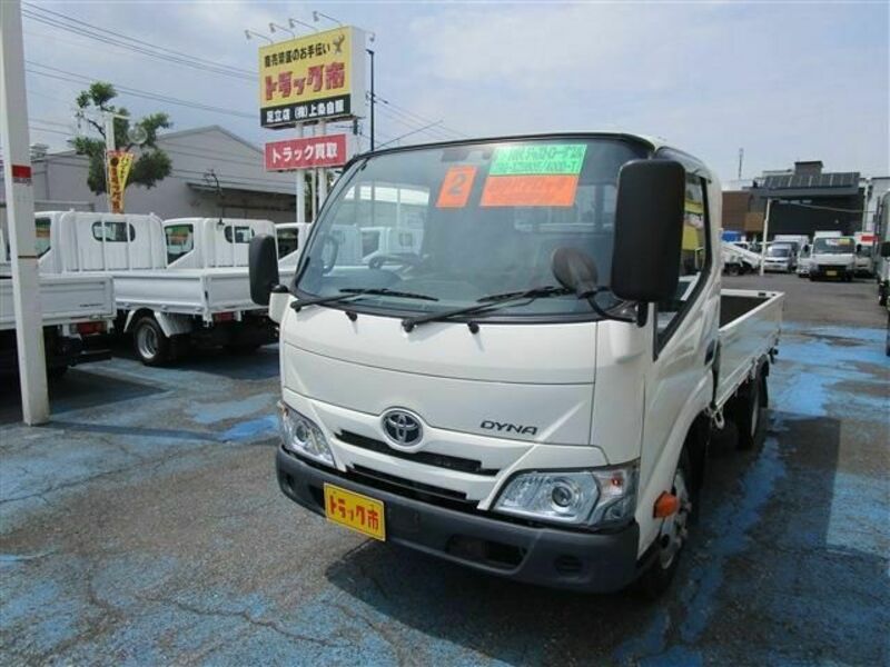 TOYOTA DYNA