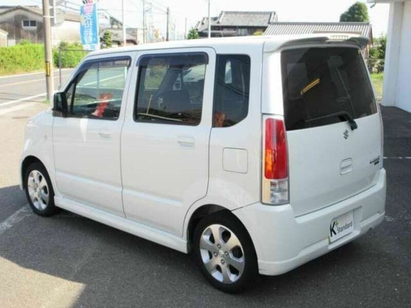WAGON R