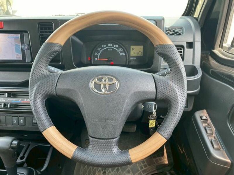 PIXIS TRUCK