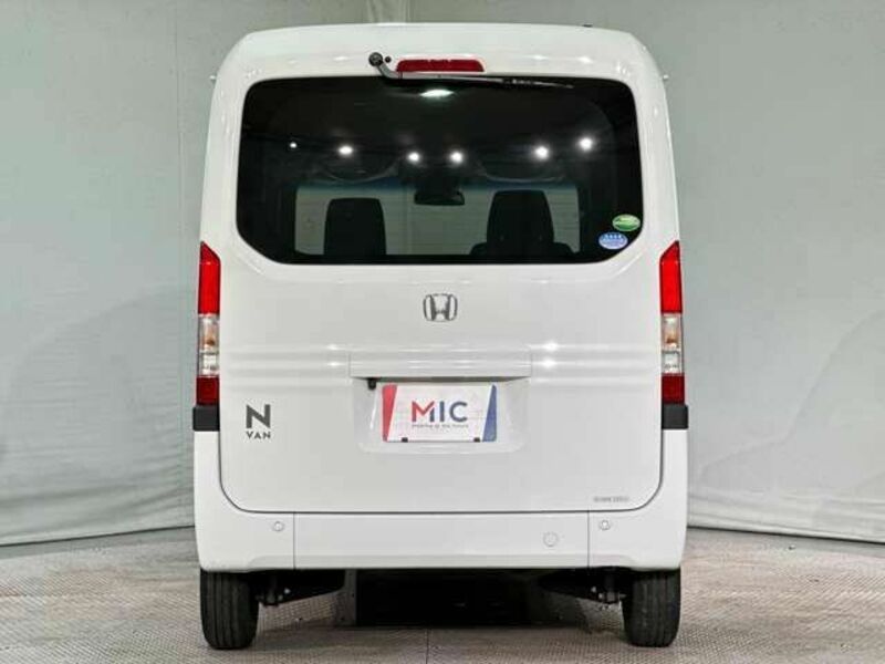 N-VAN