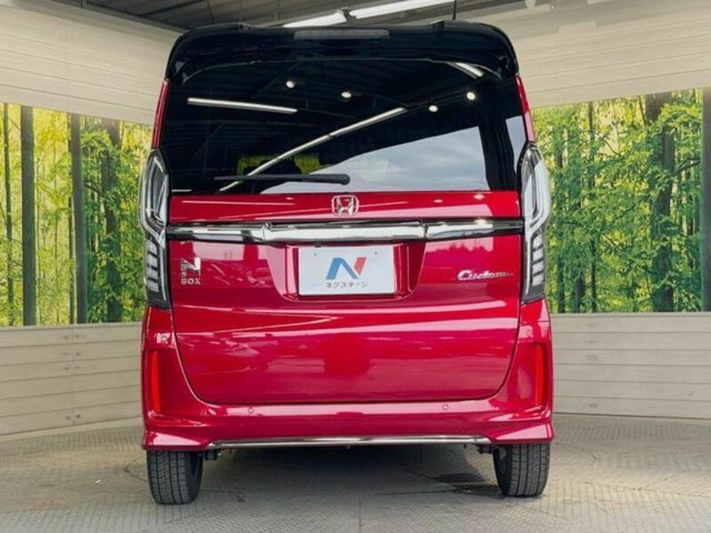 N BOX CUSTOM